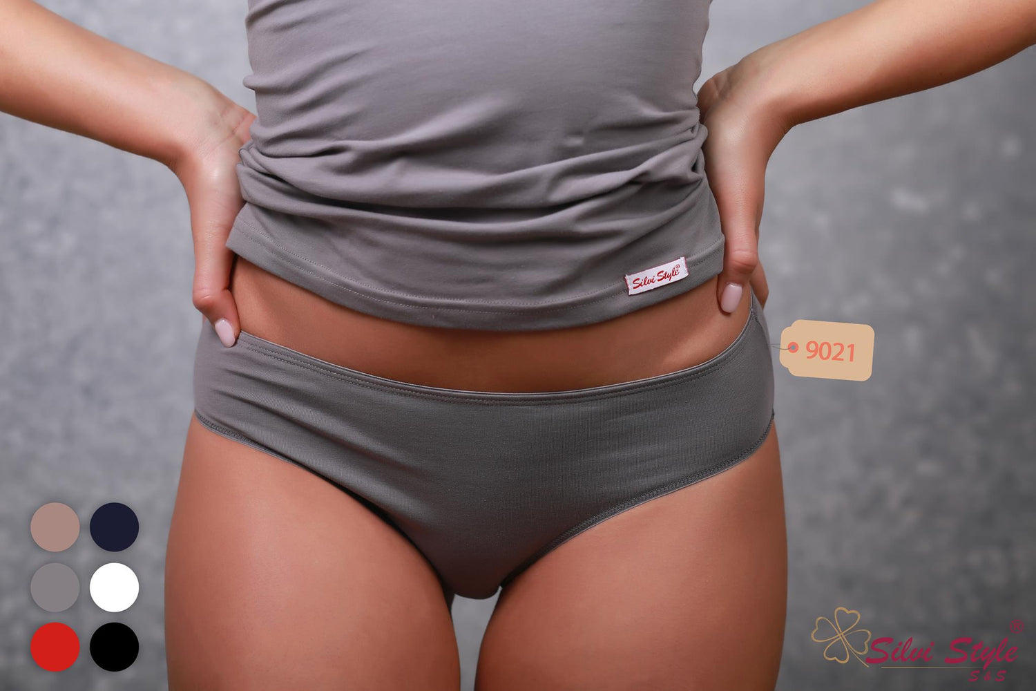 Женска долна облекa